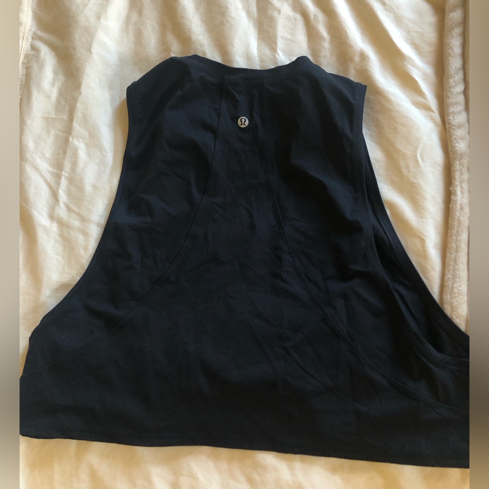 Lululemon muscle tank